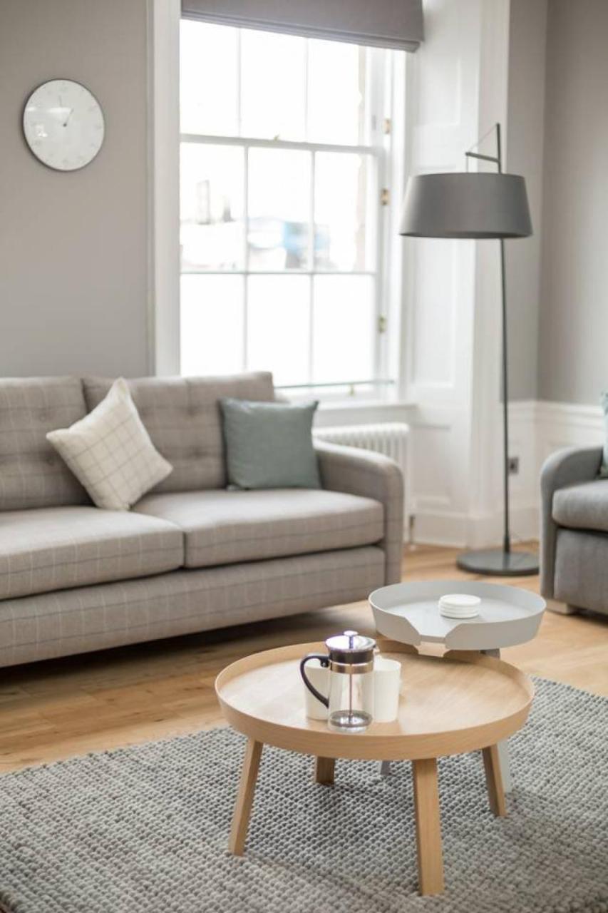 Joivy Spacious And Bright 1Bed Apt, Short Walk From Princes Street Edimburgo Esterno foto
