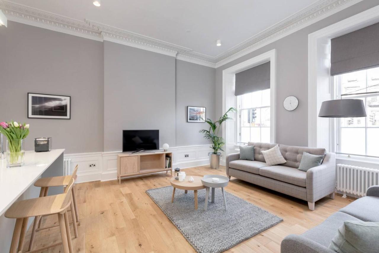 Joivy Spacious And Bright 1Bed Apt, Short Walk From Princes Street Edimburgo Esterno foto