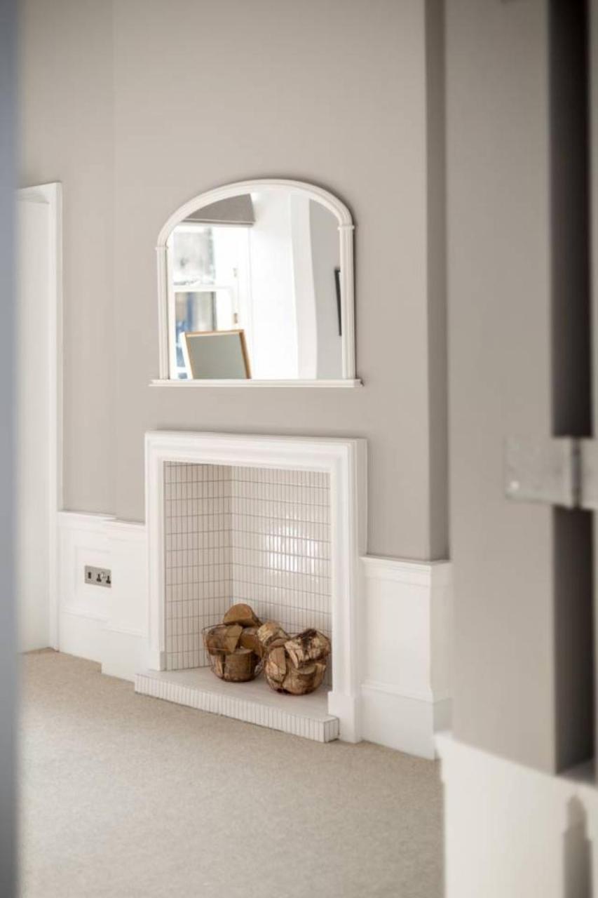 Joivy Spacious And Bright 1Bed Apt, Short Walk From Princes Street Edimburgo Esterno foto