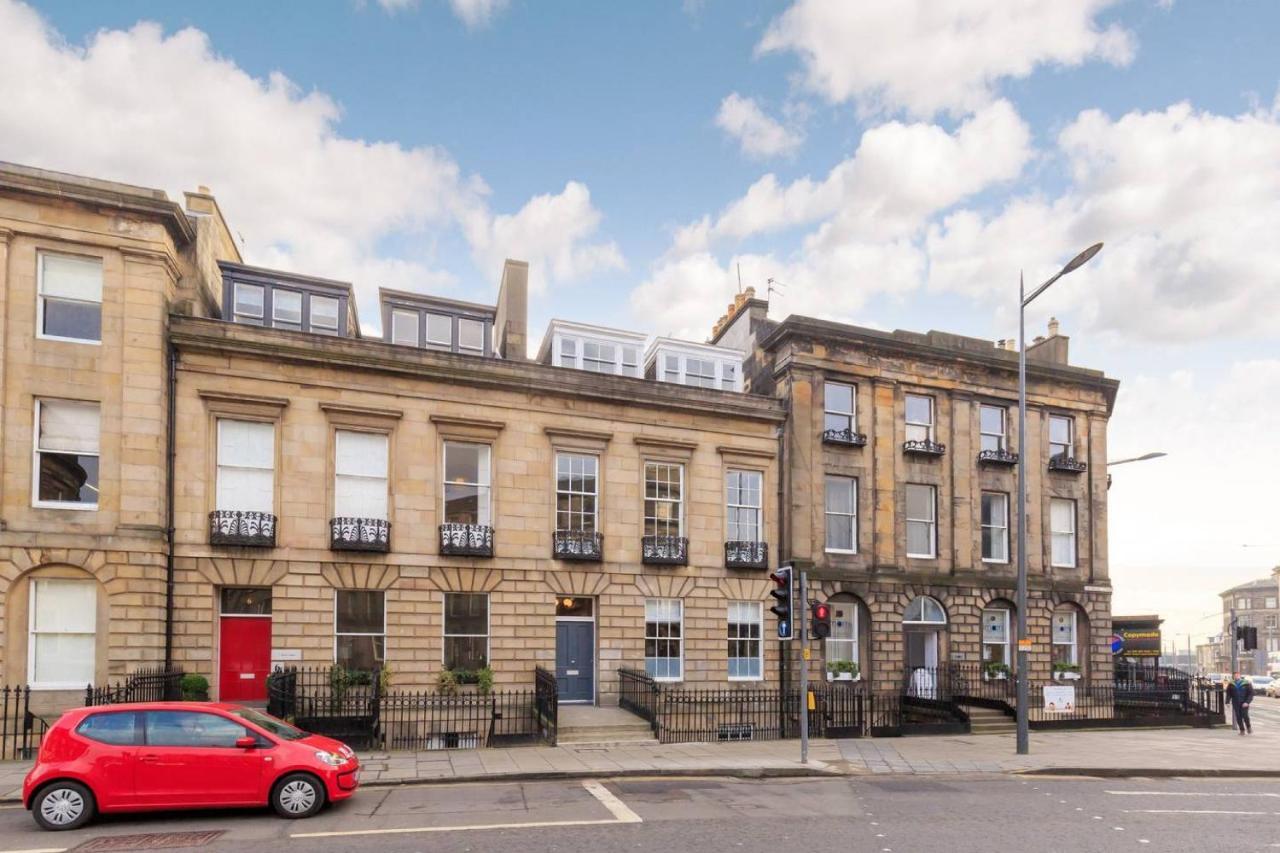 Joivy Spacious And Bright 1Bed Apt, Short Walk From Princes Street Edimburgo Esterno foto