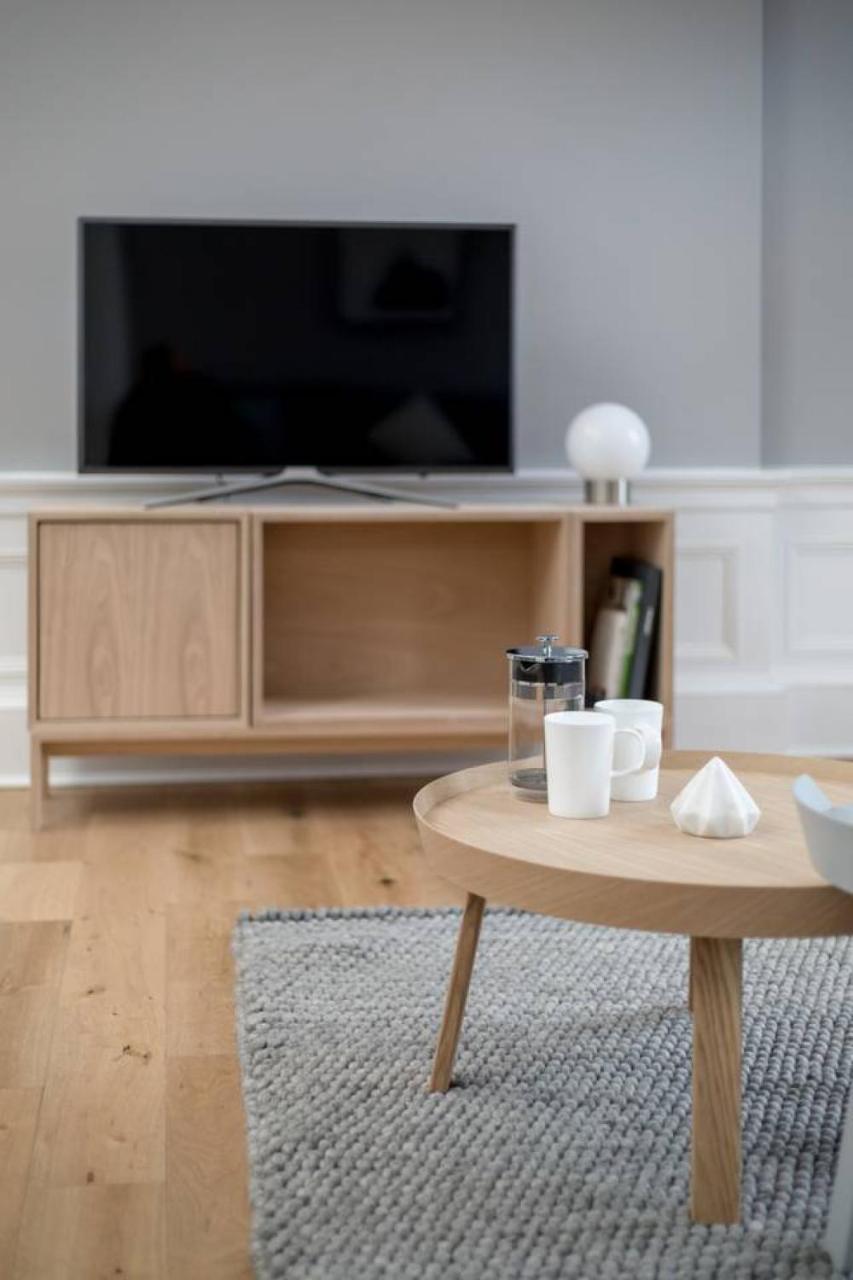 Joivy Spacious And Bright 1Bed Apt, Short Walk From Princes Street Edimburgo Esterno foto